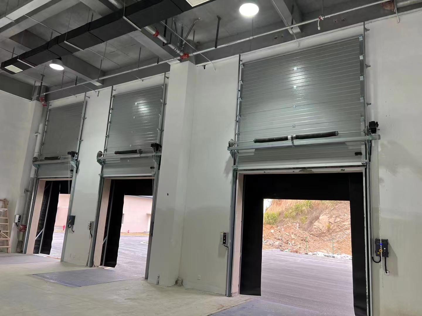工业提升门7.jpg